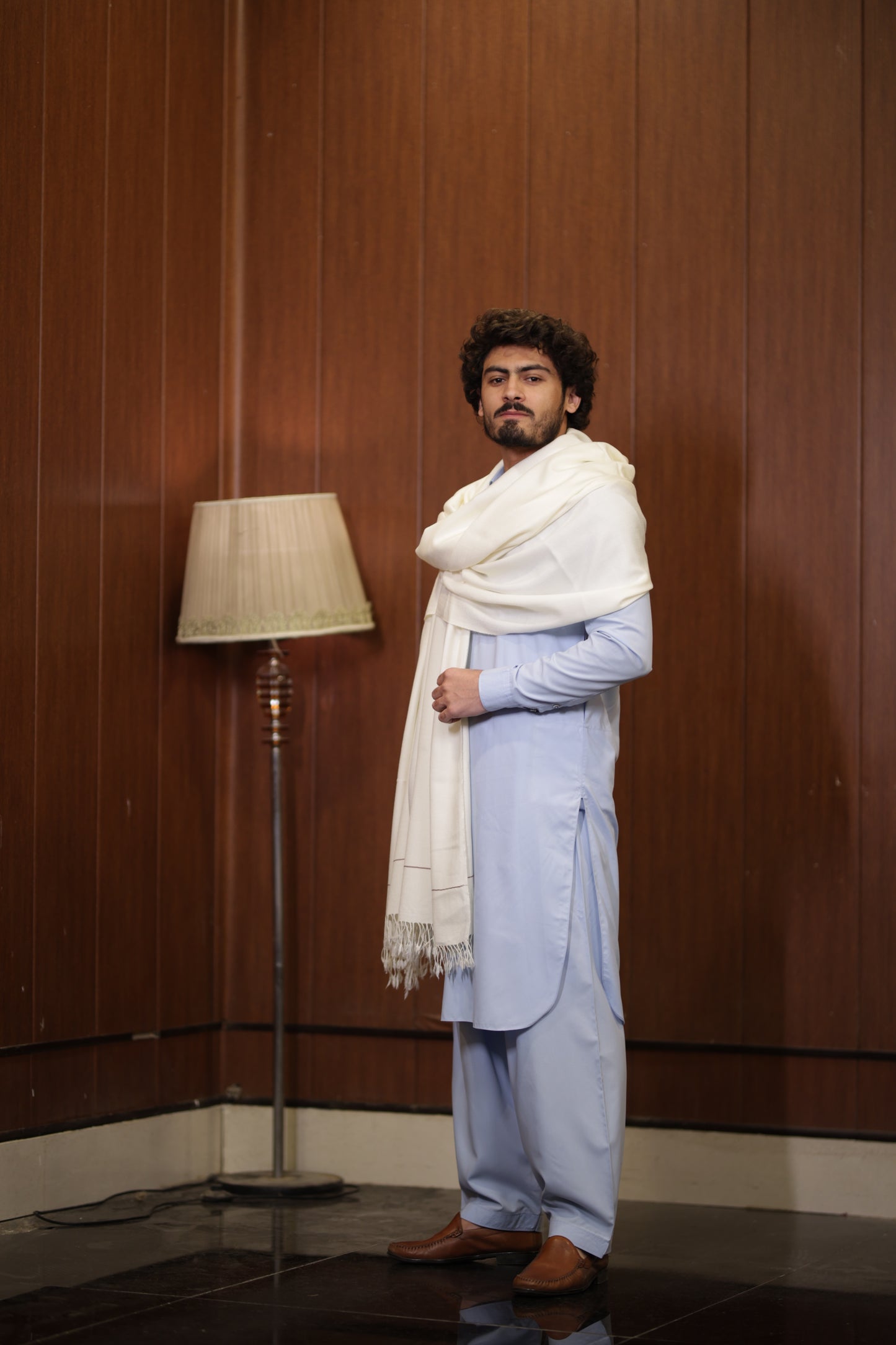 PREMIUM QUALITY PLAIN DOUBLE FIBER OFF-WHITE PURE WOOLEN SHAWL