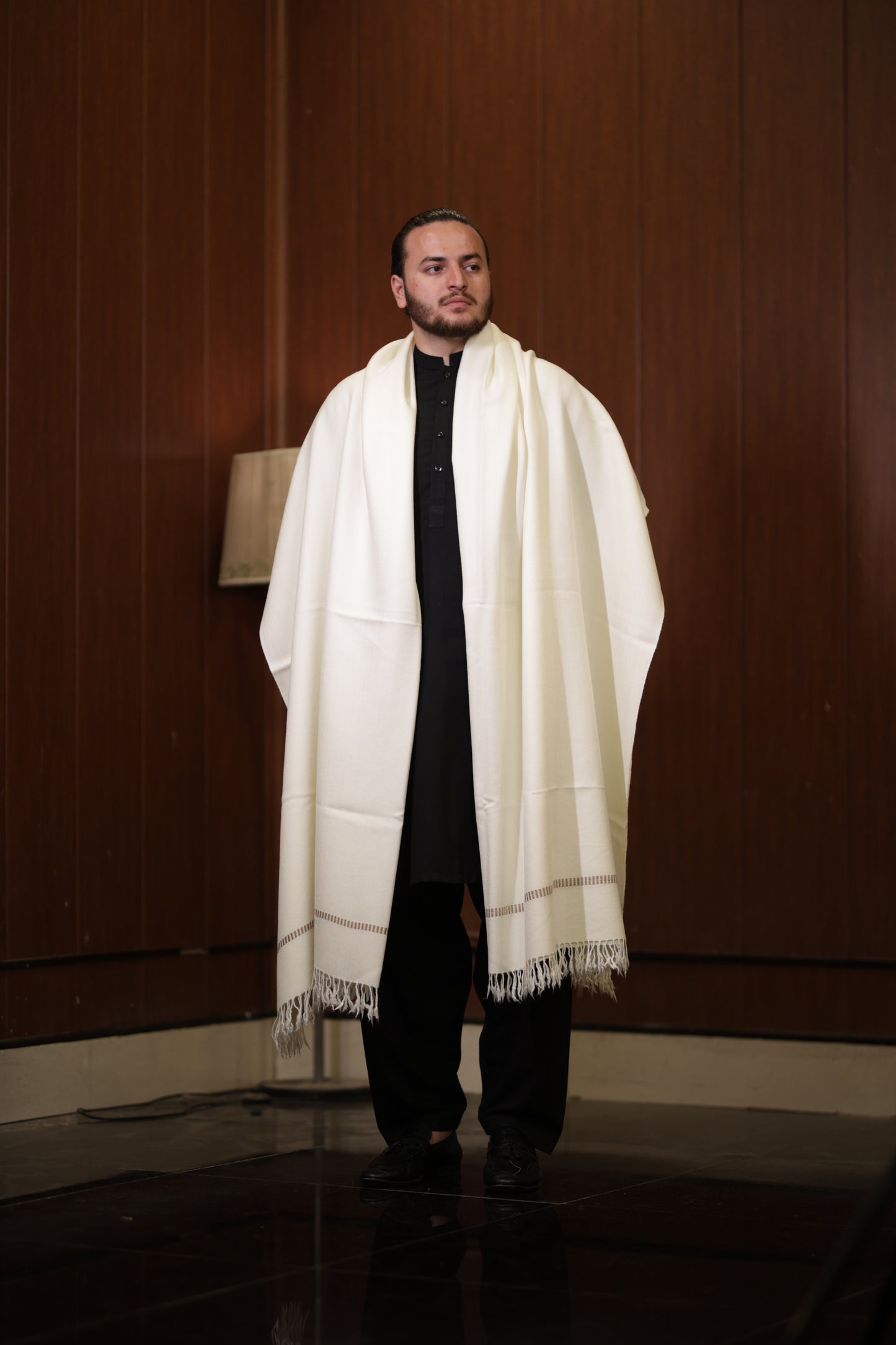 OFF WHITE AUSTRALIAN MEN SHAWL _ PURE AUSTRALIAN WOOLEN