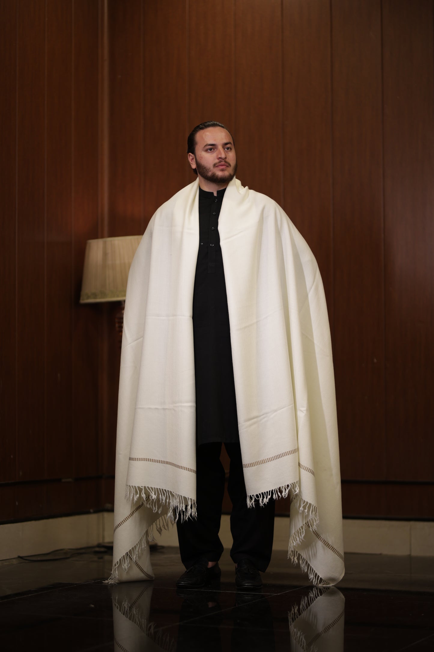 OFF WHITE AUSTRALIAN MEN SHAWL _ PURE AUSTRALIAN WOOLEN