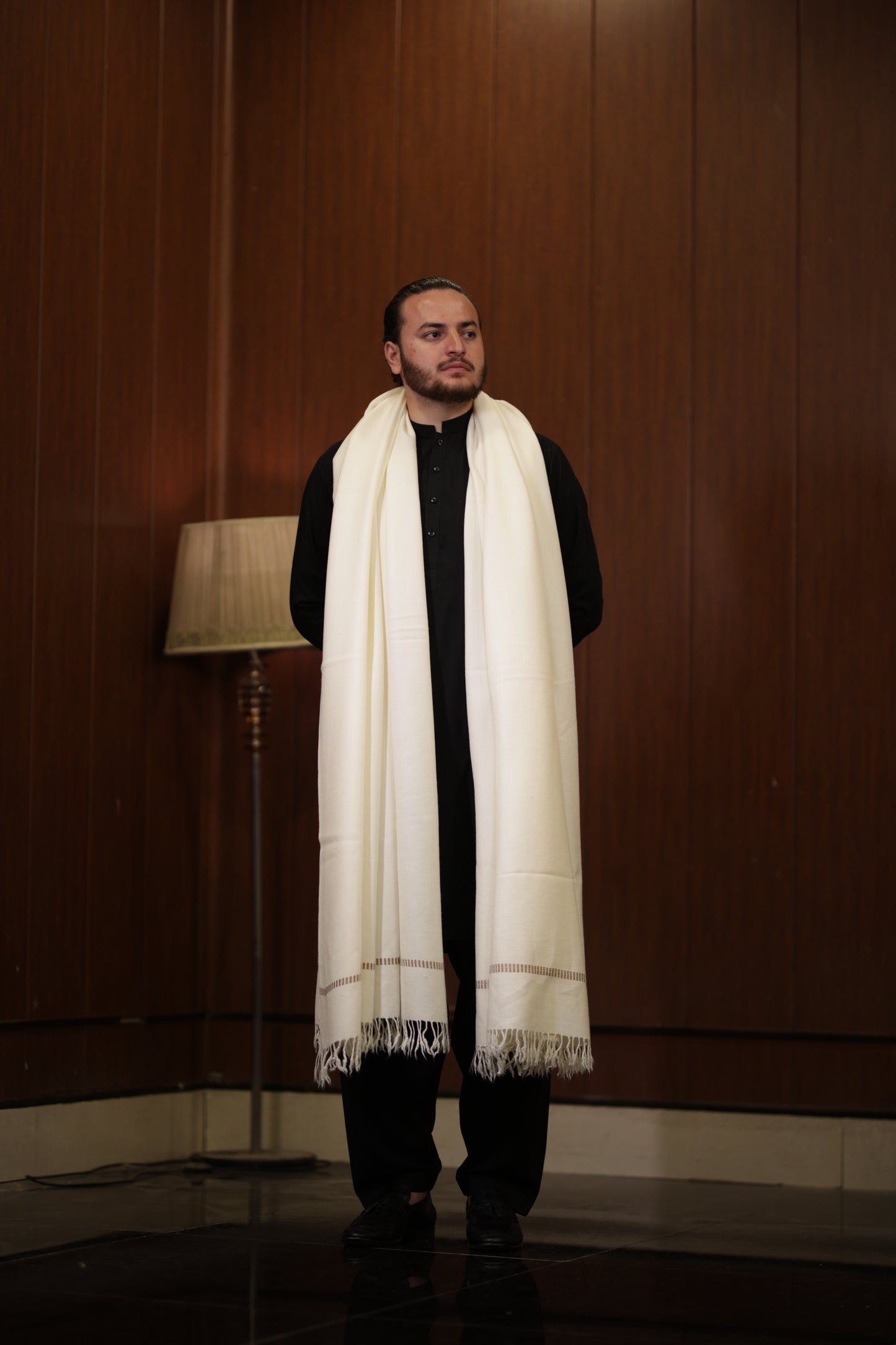 OFF WHITE AUSTRALIAN MEN SHAWL _ PURE AUSTRALIAN WOOLEN