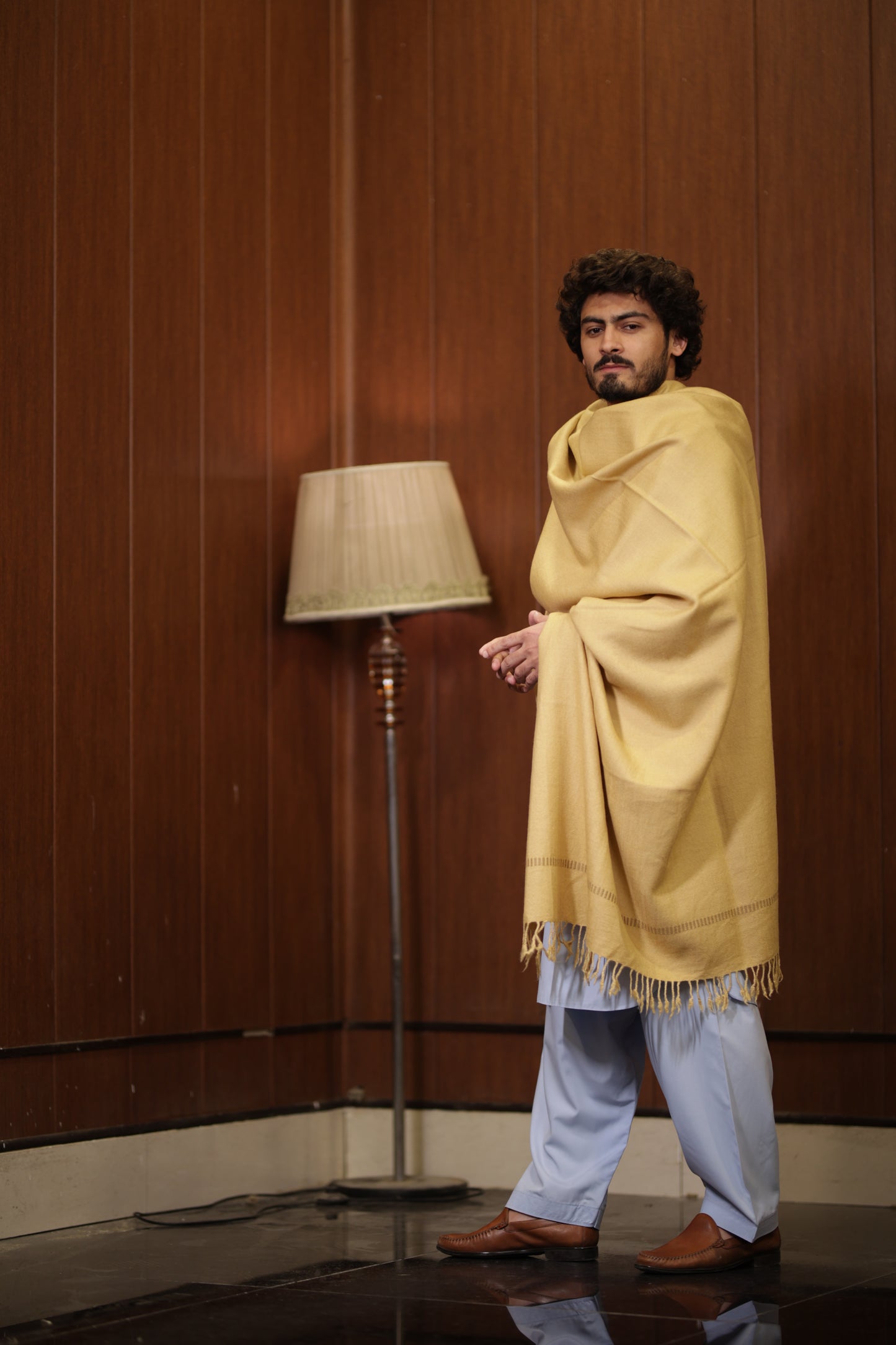 CAMEL AUSTRALIAN MEN SHAWL _ PURE AUSTRALIAN WOOLEN