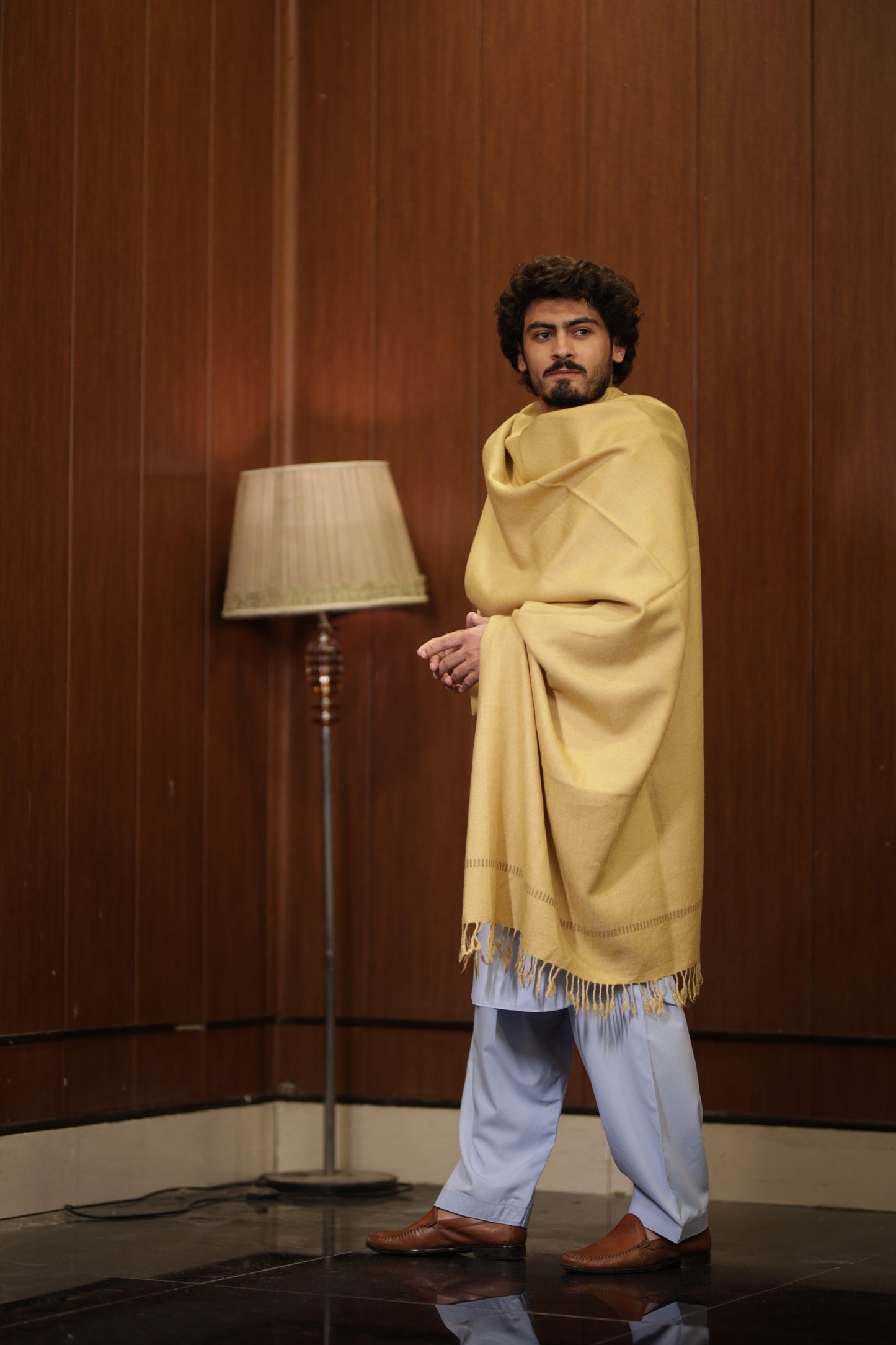 CAMEL AUSTRALIAN MEN SHAWL _ PURE AUSTRALIAN WOOLEN