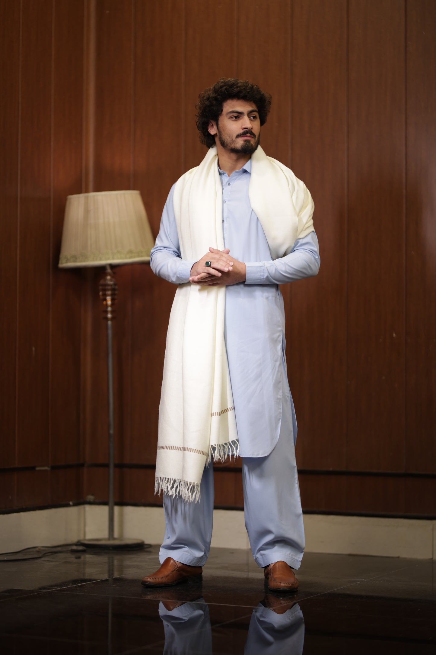 OFF WHITE AUSTRALIAN MEN SHAWL _ PURE AUSTRALIAN WOOLEN