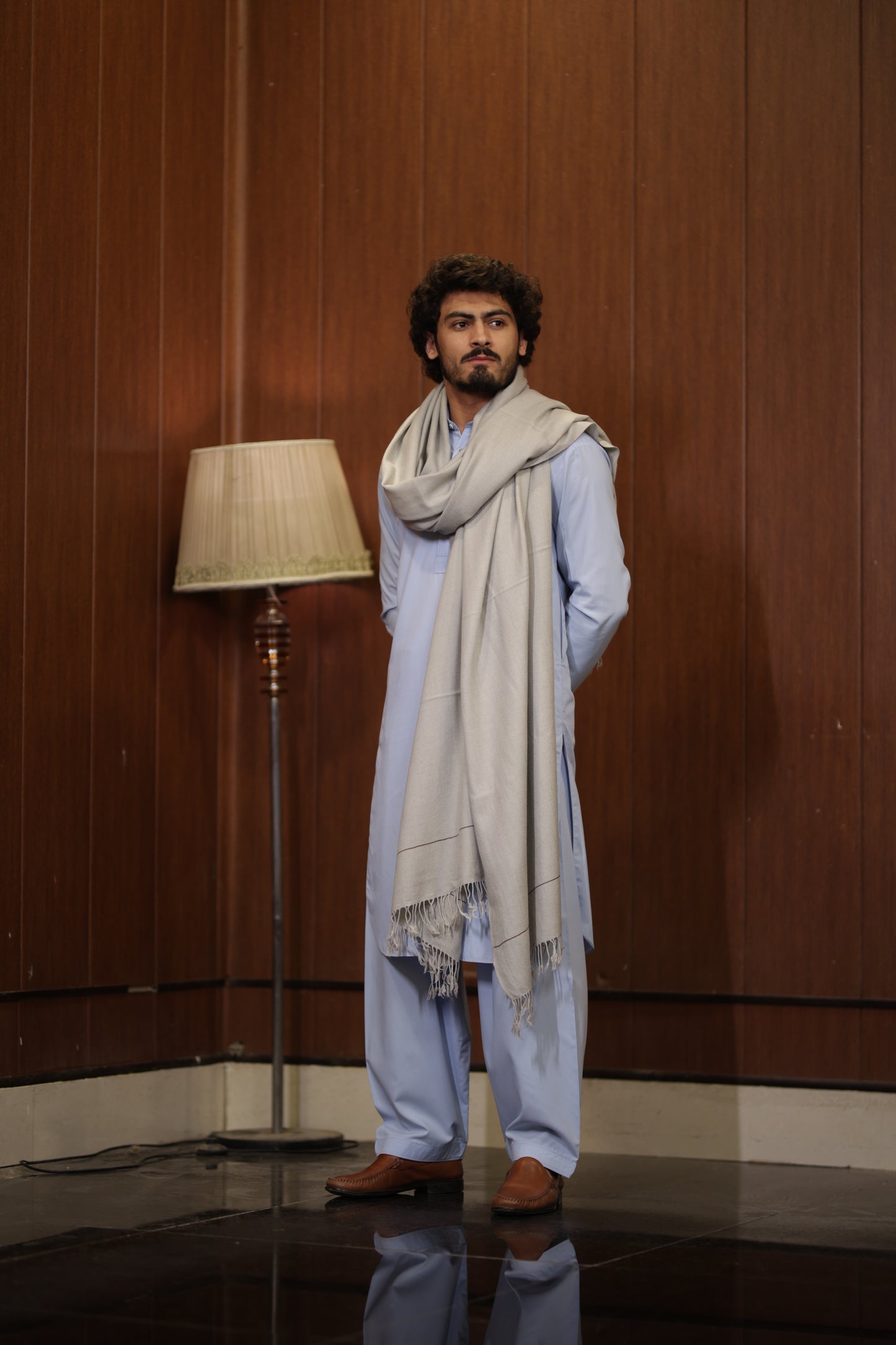 LIGHT GREY WOOLEN MEN SHAWL _ PURE WOOLEN