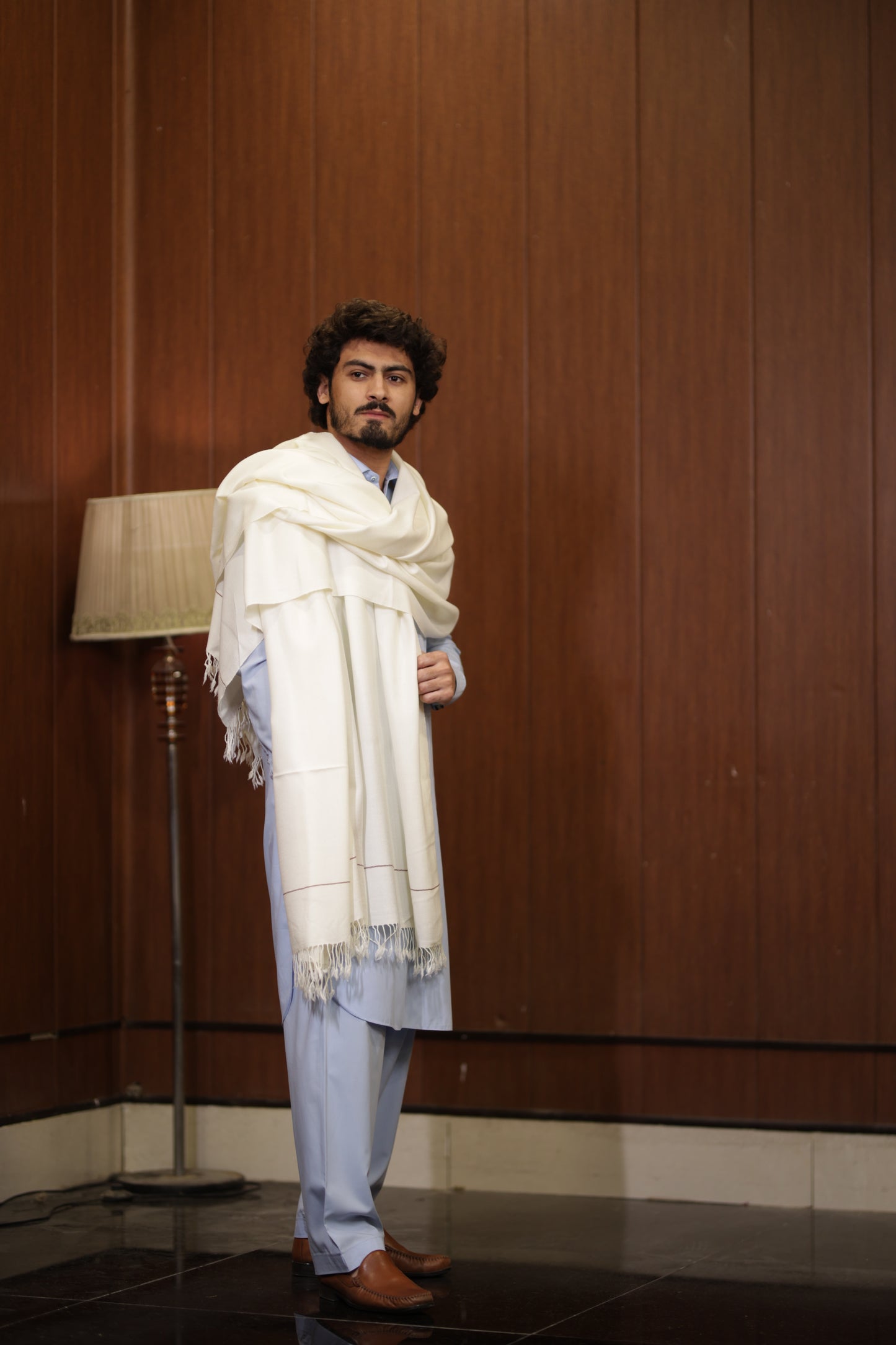 PREMIUM QUALITY PLAIN DOUBLE FIBER OFF-WHITE PURE WOOLEN SHAWL