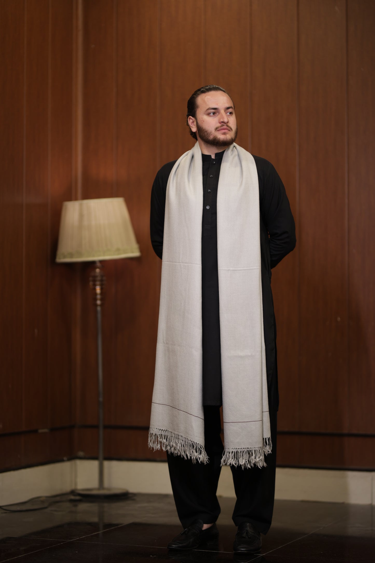 LIGHT GREY WOOLEN MEN SHAWL _ PURE WOOLEN