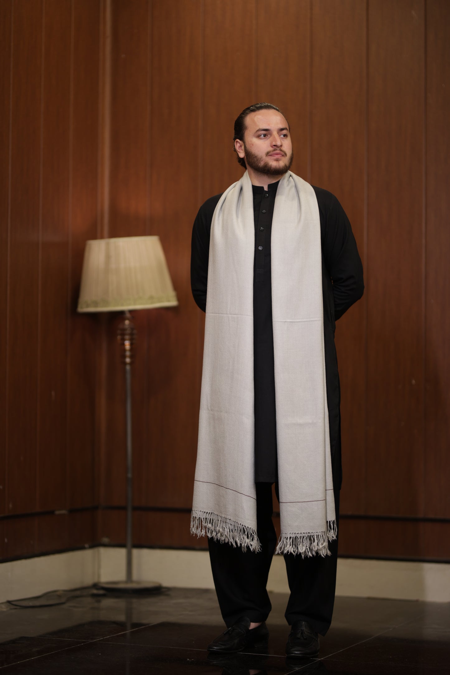 LIGHT GREY WOOLEN MEN SHAWL _ PURE WOOLEN