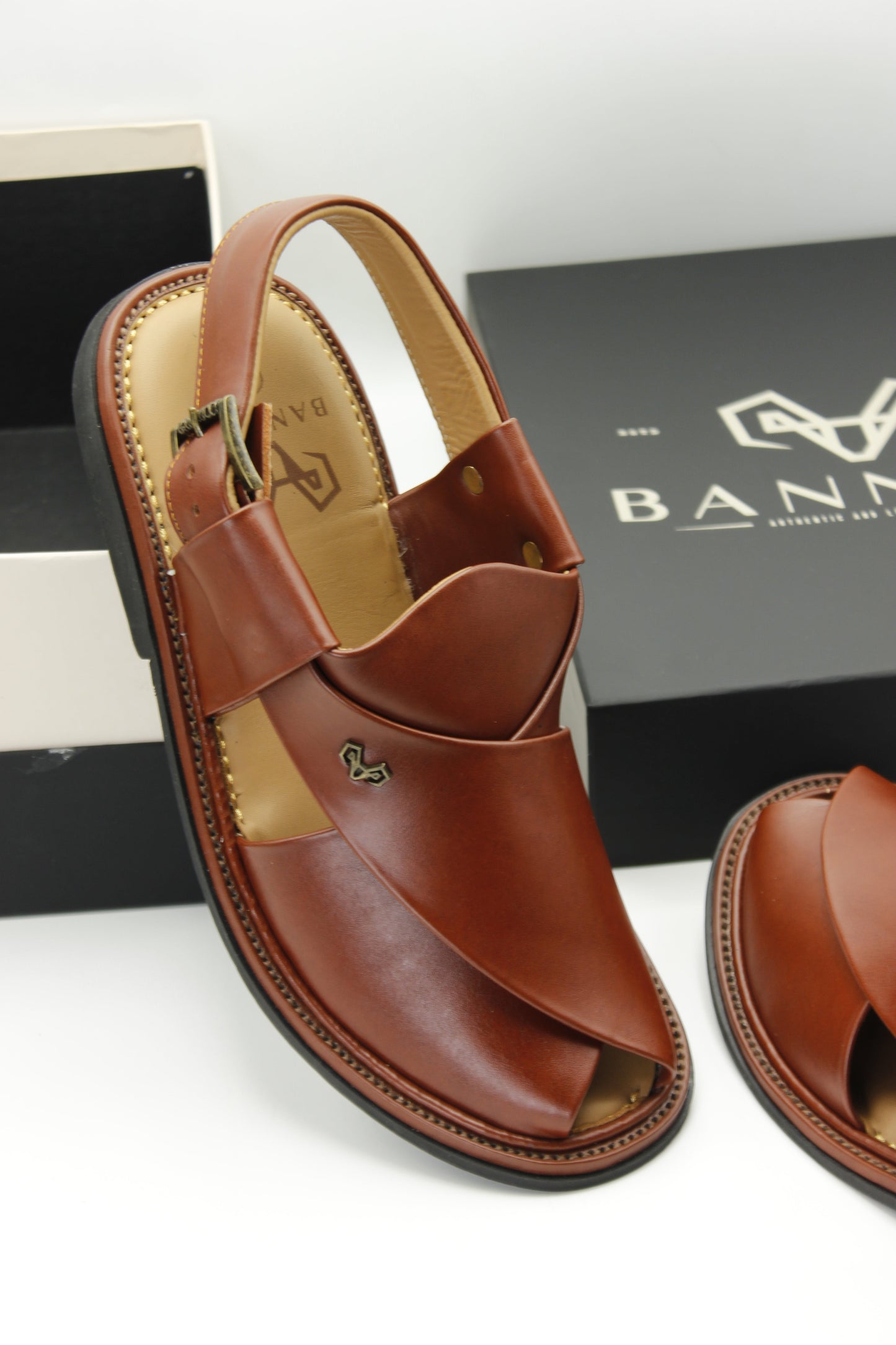 Luxury Round Shape Red Maroon Peshawari Chappal